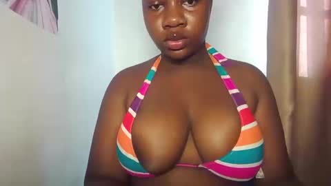 Snapshot of chocolateassgirl61 chatting on 13, 3, 2026 chocolateassgirl61 online show from 13, 3, 2026