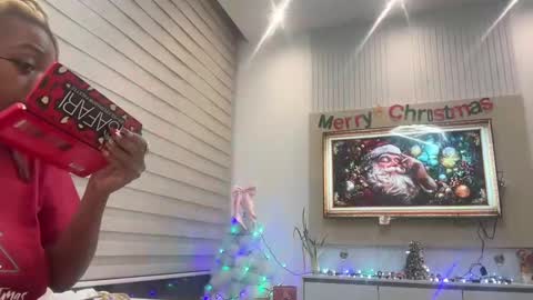 Snapshot of chocolatecakequeen chatting on 21, 12, 2024 ChocolateCakeQueen online show from 21, 12, 2024