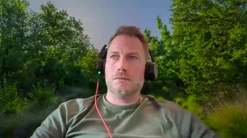 Snapshot of chris2024x chatting on 19, 9, 2025 Christian online show from 19, 9, 2025