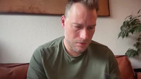 Snapshot of chris2024x chatting on 7, 10, 2025 Christian online show from 7, 10, 2025