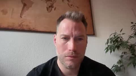 Snapshot of chris2024x chatting on 8, 10, 2025 Christian online show from 8, 10, 2025