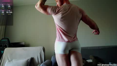 Snapshot of chris_boy37 chatting on 19, 10, 2025 redhead thief of sausages and hearts online show from 19, 10, 2025