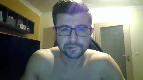 chris_cum4u online show from 28, 12, 2024