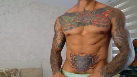 Snapshot of chris_reilly chatting on 17, 2, 2025 chris reilly online show from 17, 2, 2025