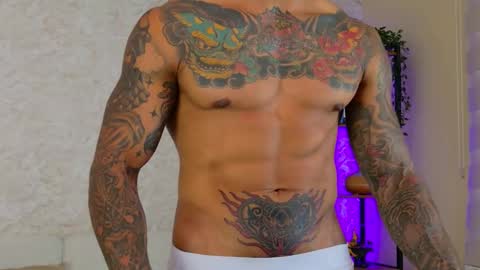 Snapshot of chris_reilly chatting on 20, 2, 2025 chris reilly online show from 20, 2, 2025