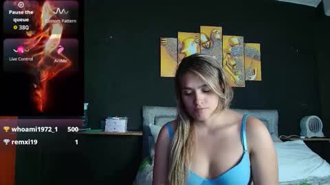 Snapshot of chris_sharon2023 chatting on 15, 12, 2025 Yarixa online show from 15, 12, 2025