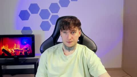 Chris Tyson online show from 2, 2, 2025