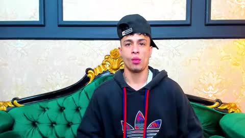 Chris online show from 23, 10, 2025