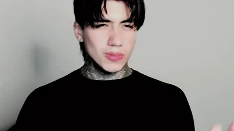 Snapshot of chriss_opp chatting on 30, 10, 2025 CHRIS INDEPENT MODEL online show from 30, 10, 2025