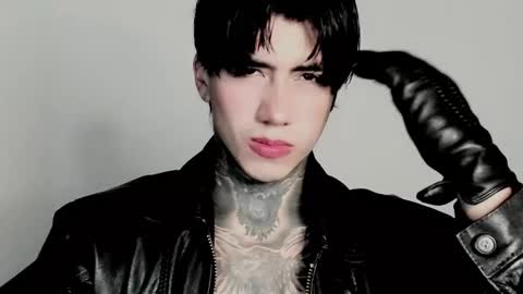 Snapshot of chriss_opp chatting on 1, 11, 2025 CHRIS INDEPENT MODEL online show from 1, 11, 2025