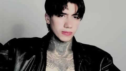 Snapshot of chriss_opp chatting on 1, 11, 2025 CHRIS INDEPENT MODEL online show from 1, 11, 2025