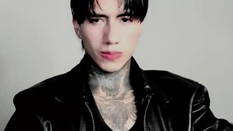 Snapshot of chriss_opp chatting on 5, 11, 2025 CHRIS INDEPENT MODEL online show from 5, 11, 2025