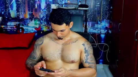 Snapshot of chriss_stewart2 chatting on 8, 10, 2025 Chriss Stewart online show from 8, 10, 2025