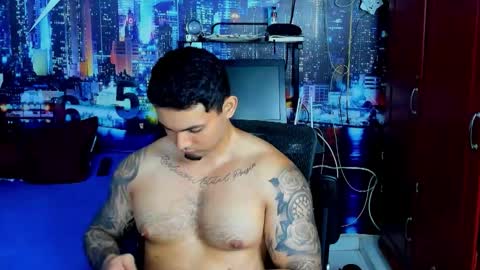 Snapshot of chriss_stewart2 chatting on 17, 10, 2025 Chriss Stewart online show from 17, 10, 2025