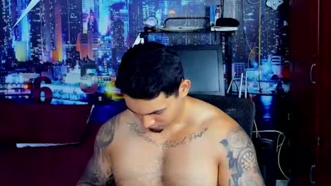 Snapshot of chriss_stewart2 chatting on 12, 11, 2025 Chriss Stewart online show from 12, 11, 2025