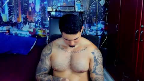 Snapshot of chriss_stewart2 chatting on 16, 12, 2025 Chriss Stewart online show from 16, 12, 2025