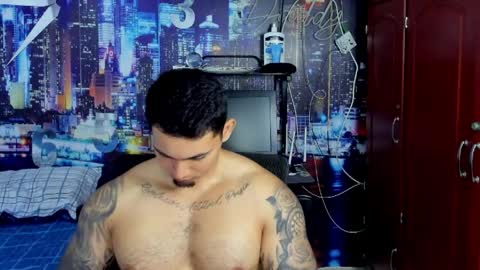 Chriss Stewart online show from 7, 4, 2026
