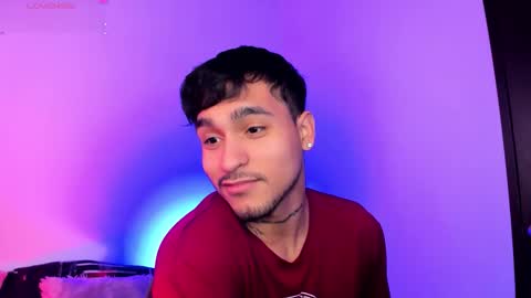 Christian Wang online show from 4, 12, 2025