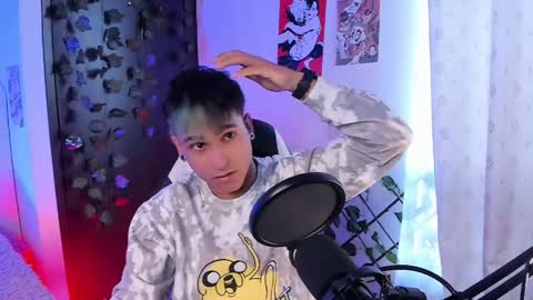 Snapshot of chriss_wg_ chatting on 30, 4, 2026 Christian Wang online show from 30, 4, 2026