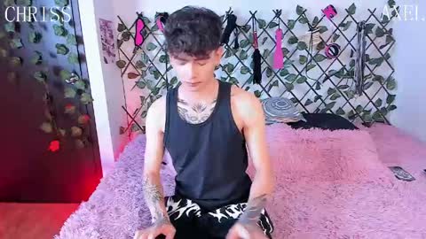 Snapshot of chriss_wg_ chatting on 19, 5, 2026 Christian Wang online show from 19, 5, 2026