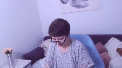 Christa online show from 27, 2, 2025