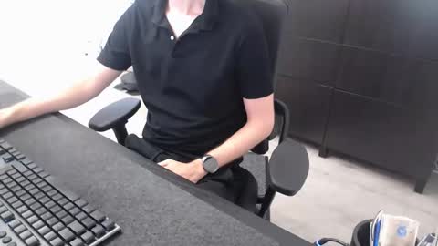 Snapshot of christianblck chatting on 27, 10, 2025 christianblck online show from 27, 10, 2025