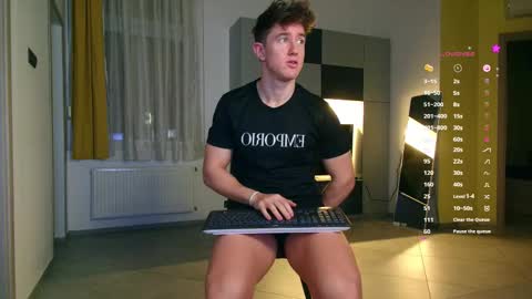 UPVOTE ME ------  ILL DO SOMETHING FOR FREE online show from 18, 10, 2025