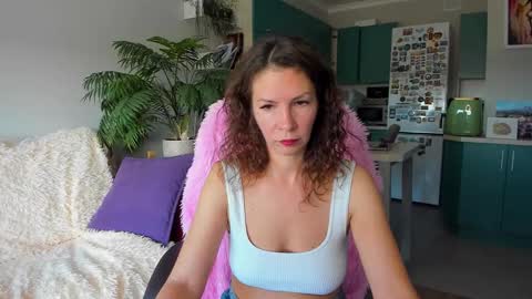 Snapshot of christina_hot chatting on 18, 10, 2025 Chris online show from 18, 10, 2025