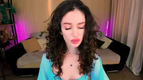 Snapshot of christinaconteeree chatting on 10, 9, 2025 christinaconteeree online show from 10, 9, 2025