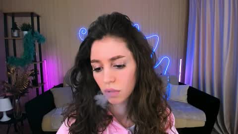 Snapshot of christinaconteeree chatting on 25, 9, 2025 christinaconteeree online show from 25, 9, 2025