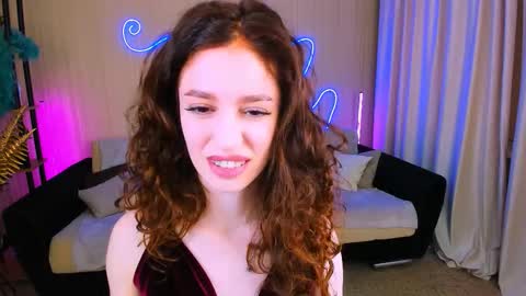 Snapshot of christinaconteeree chatting on 2, 10, 2025 christinaconteeree online show from 2, 10, 2025
