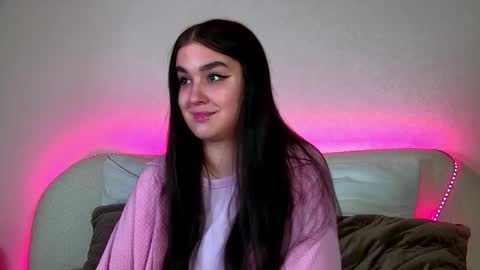 Christina online show from 25, 2, 2025