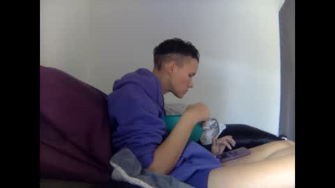 Snapshot of christinasaunters chatting on 2, 3, 2025 Christina Saunters online show from 2, 3, 2025