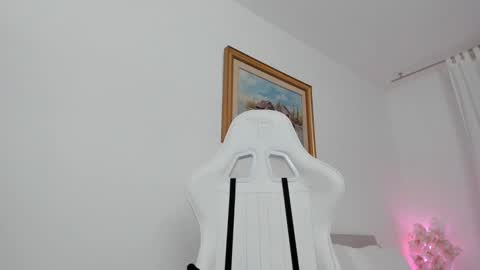 Snapshot of christine0990__ chatting on 28, 1, 2025 Hi im Christine online show from 28, 1, 2025