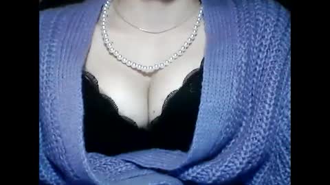 Snapshot of christine40211 chatting on 3, 1, 2025 christine40211 online show from 3, 1, 2025