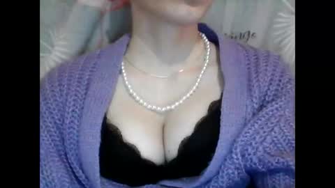 Snapshot of christine40211 chatting on 26, 2, 2025 christine40211 online show from 26, 2, 2025