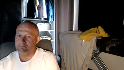 christopher 37763920 online show from 6, 7, 2026