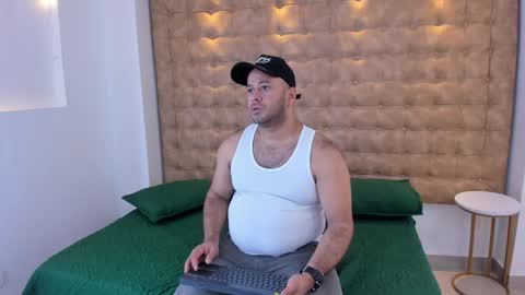 Snapshot of christopher_cruz_ chatting on 23, 11, 2025 christopher_cruz_ online show from 23, 11, 2025