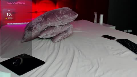 Snapshot of christy_little chatting on 25, 1, 2025 hristy3 online show from 25, 1, 2025