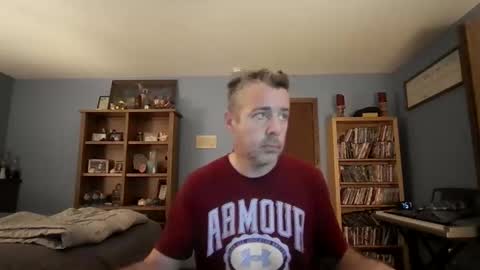 Snapshot of chrisw8121670385 chatting on 19, 2, 2026 Chris online show from 19, 2, 2026