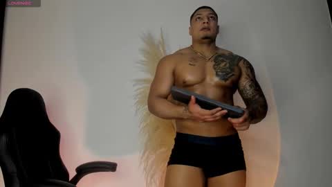 chrizmacgregor online show from 10, 10, 2025