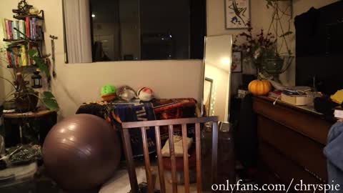 Snapshot of chrysanthulu chatting on 1, 2, 2026 Chrys online show from 1, 2, 2026