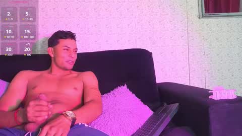 Snapshot of chubby_pregnant11_pm chatting on 6, 1, 2026 chubby_pregnant11_pm online show from 6, 1, 2026