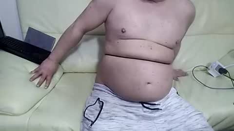 Snapshot of chubbybelly80 chatting on 3, 12, 2025 Corviglia online show from 3, 12, 2025