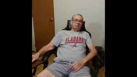 Snapshot of chubbyguy00054 chatting on 9, 2, 2025 chubbyguy00054 online show from 9, 2, 2025