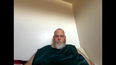 chubbyluvr42 online show from 10, 9, 2025