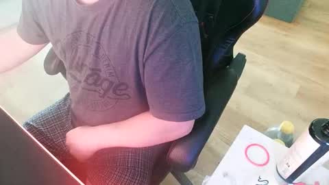 Snapshot of chucky606 chatting on 30, 11, 2025 chucky606 online show from 30, 11, 2025