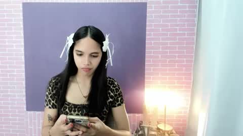 Snapshot of cici_02 chatting on 24, 9, 2025 call me Cici online show from 24, 9, 2025