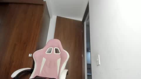 Snapshot of cielo_9 chatting on 5, 12, 2025 Sara INSTAGRAM SARARENDON7798 online show from 5, 12, 2025