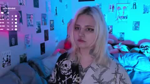 Snapshot of cigaretteduringsex chatting on 23, 11, 2025 Helen and Teya online show from 23, 11, 2025